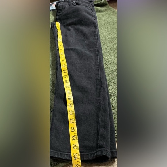 Levi's Black Slim-Fit Jeans - Picture 10 of 11